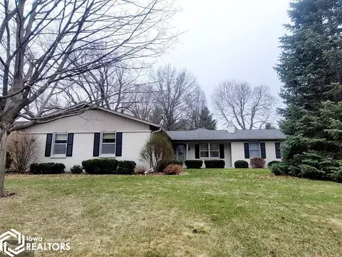 1608 S Park Ave S, Oskaloosa, IA 52577