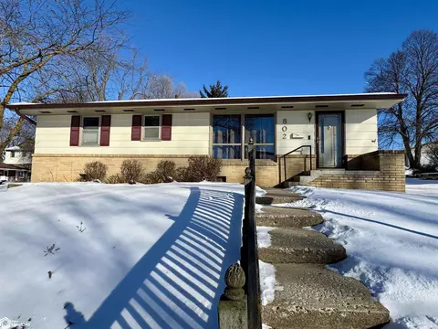 802 Chicago St, Audubon, IA 50025