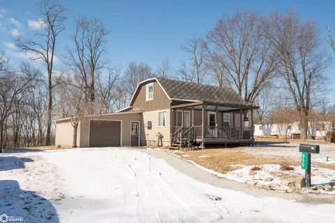 859 Mulberry St, Warsaw, IL 62379