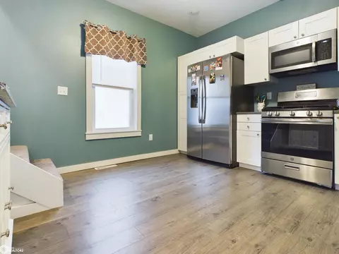 Kitchen - 241 N 14th, Hamilton, IL 62341 photo 2 of 3