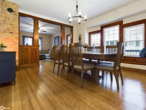 Dining - 241 N 14th, Hamilton, IL 62341 photo 1 of 4