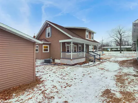 Exterior - 241 N 14th, Hamilton, IL 62341 photo 2 of 3