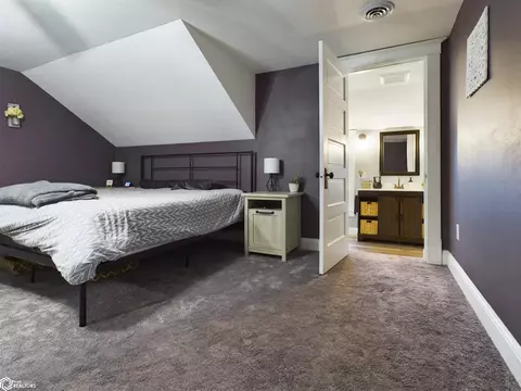Bedroom - 241 N 14th, Hamilton, IL 62341 photo 7 of 7