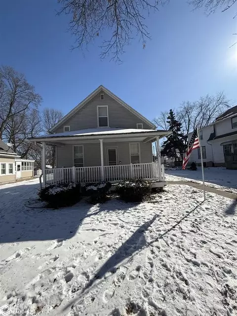 1026 S Leebrick St, Burlington, IA 52601