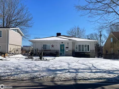 314 Curran St, Burlington, IA 52601