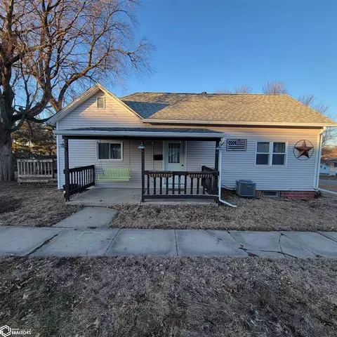 107 E Irving St, Creston, IA 50801