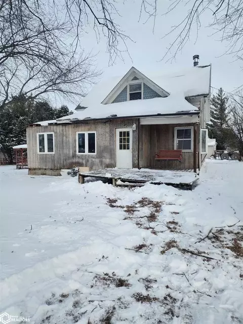 209 N Lincoln St, New Sharon, IA 50207