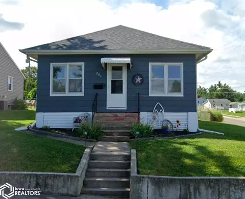 201 Pine, Marshalltown, IA 50158
