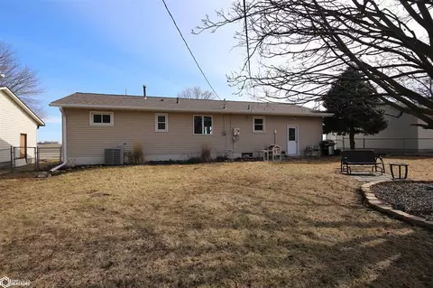 702 18th Street Pl, Nevada, IA 50201 photo 23