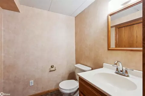 702 18th Street Pl, Nevada, IA 50201 photo 21