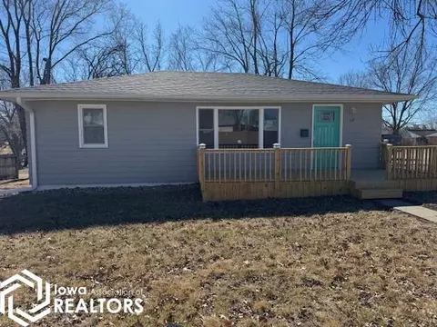114 E Garfield St, Centerville, IA 52544 photo 2