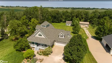 1905 W Olive St, Marshalltown, IA 50158