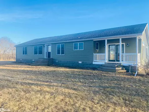 31115 148th St, Floris, IA 52560