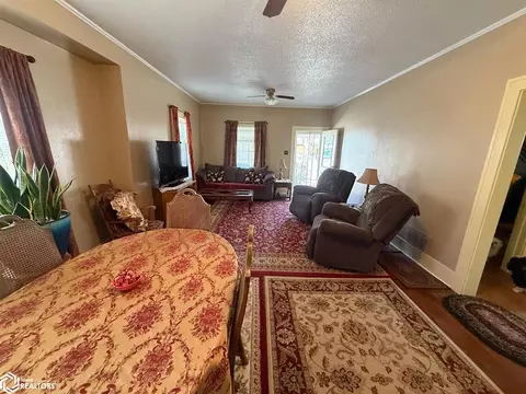 212 E 7th St, Carroll, IA 51401 photo 5