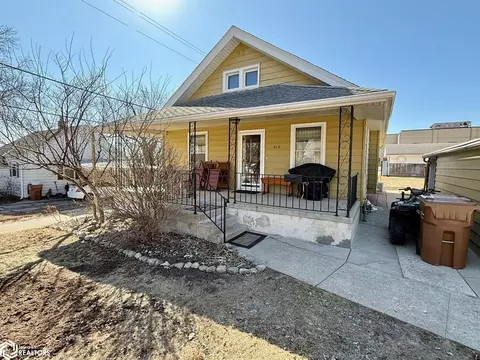 212 E 7th St, Carroll, IA 51401 photo 2