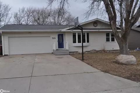 521 Granada Rd, Carroll, IA 51401