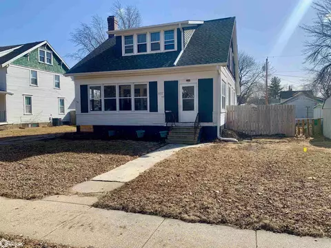 607 W State St, Jefferson, IA 50129