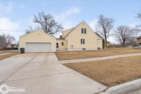 1014 12th St, Eldora, IA 50627
