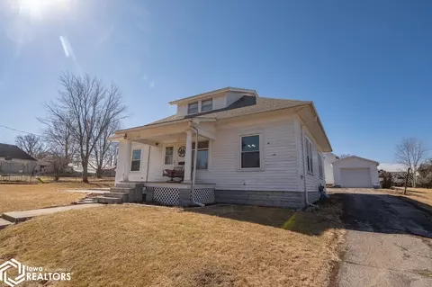 1306 3rd St, Batavia, IA 52533
