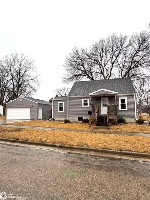 121 N Woodworth St, Algona, IA 50511