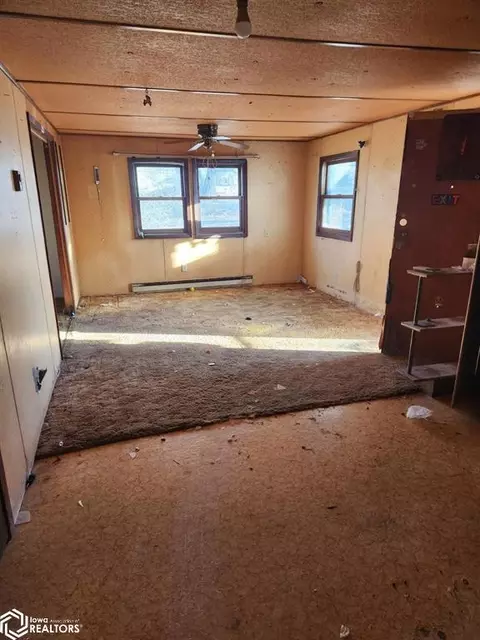 Living - 122 Maple St, Murray, IA 50174 photo 1 of 1