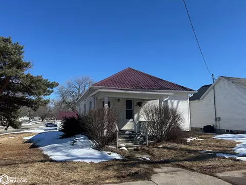 400 S Commercial, Eagle Grove, IA 50533