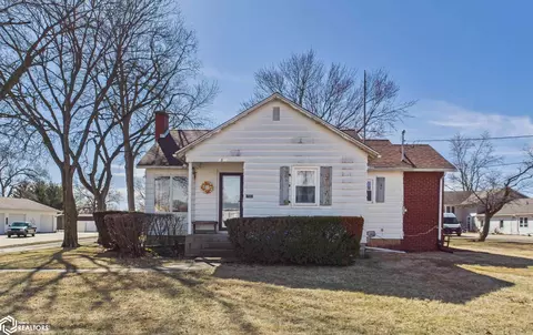 1502 W Finley Ave, Ottumwa, IA 52501