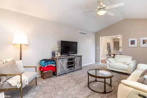 305 Prairie View Dr, Gilbert, IA 50105 photo 13