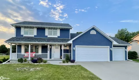 305 Prairie View Dr, Gilbert, IA 50105