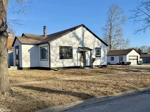 307 W South St, Jefferson, IA 50129