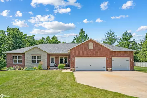 10990 Wood Duck Cove Dr, West Burlington, IA 52655