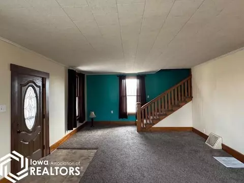 Living - 1024 Drake, Centerville, IA 52544 photo 2 of 2