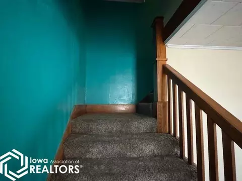 Entry Way - 1024 Drake, Centerville, IA 52544 photo 1 of 1