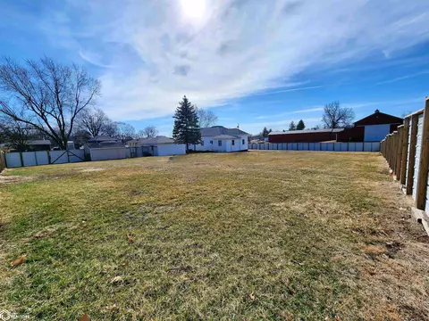 511 E State St, Corydon, IA 50060 photo 33