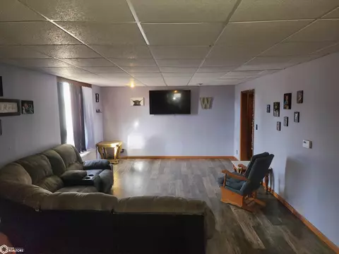 511 E State St, Corydon, IA 50060 photo 13