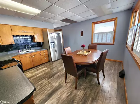 511 E State St, Corydon, IA 50060 photo 9