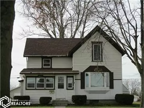 1013 Spring St, Grinnell, IA 50112