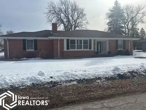 401 1st St S, Wesley, IA 50483