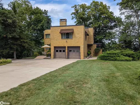 6 13th St N, Humboldt, IA 50548