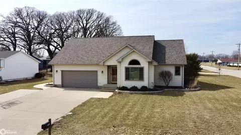 500 Hickory Ln, Jefferson, IA 50129