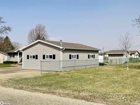 Other - 1065 1st St, Gladstone, IL 61437 photo 9 of 10