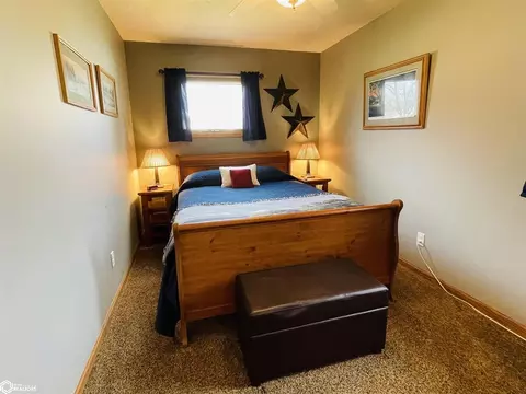 Bedroom - 1065 1st St, Gladstone, IL 61437 photo 8 of 10