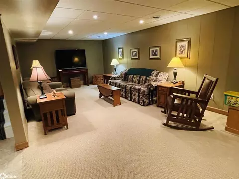 Living - 1065 1st St, Gladstone, IL 61437 photo 7 of 9