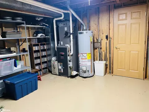 Other - 1065 1st St, Gladstone, IL 61437 photo 3 of 10
