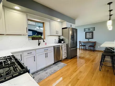 Kitchen - 1065 1st St, Gladstone, IL 61437 photo 3 of 7