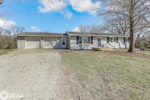 1043 260th St, Tracy, IA 50256