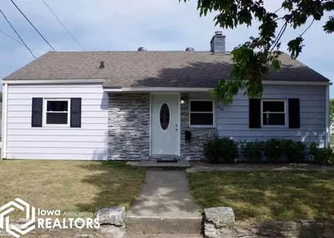 622 Crescent Ln, Fort Madison, IA 52627