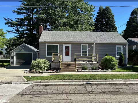 1126 2nd Ave N, Iowa Falls, IA 50126