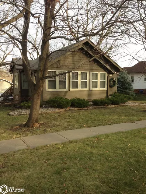 602 Palmer St, Emmetsburg, IA 50536