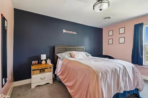 Bedroom - 907 E Monroe, Mount Pleasant, IA 52641 photo 1 of 4